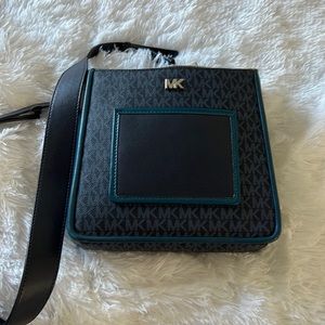 Adorable Michael Kors set